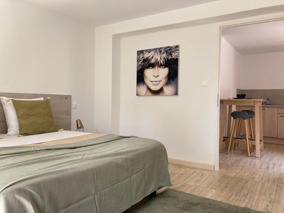Pavillon De L'Etang Apartment Chateauneuf-du-Rhone Ngoại thất bức ảnh
