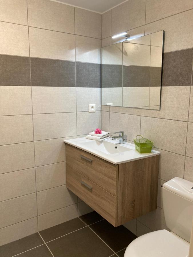 Pavillon De L'Etang Apartment Chateauneuf-du-Rhone Ngoại thất bức ảnh