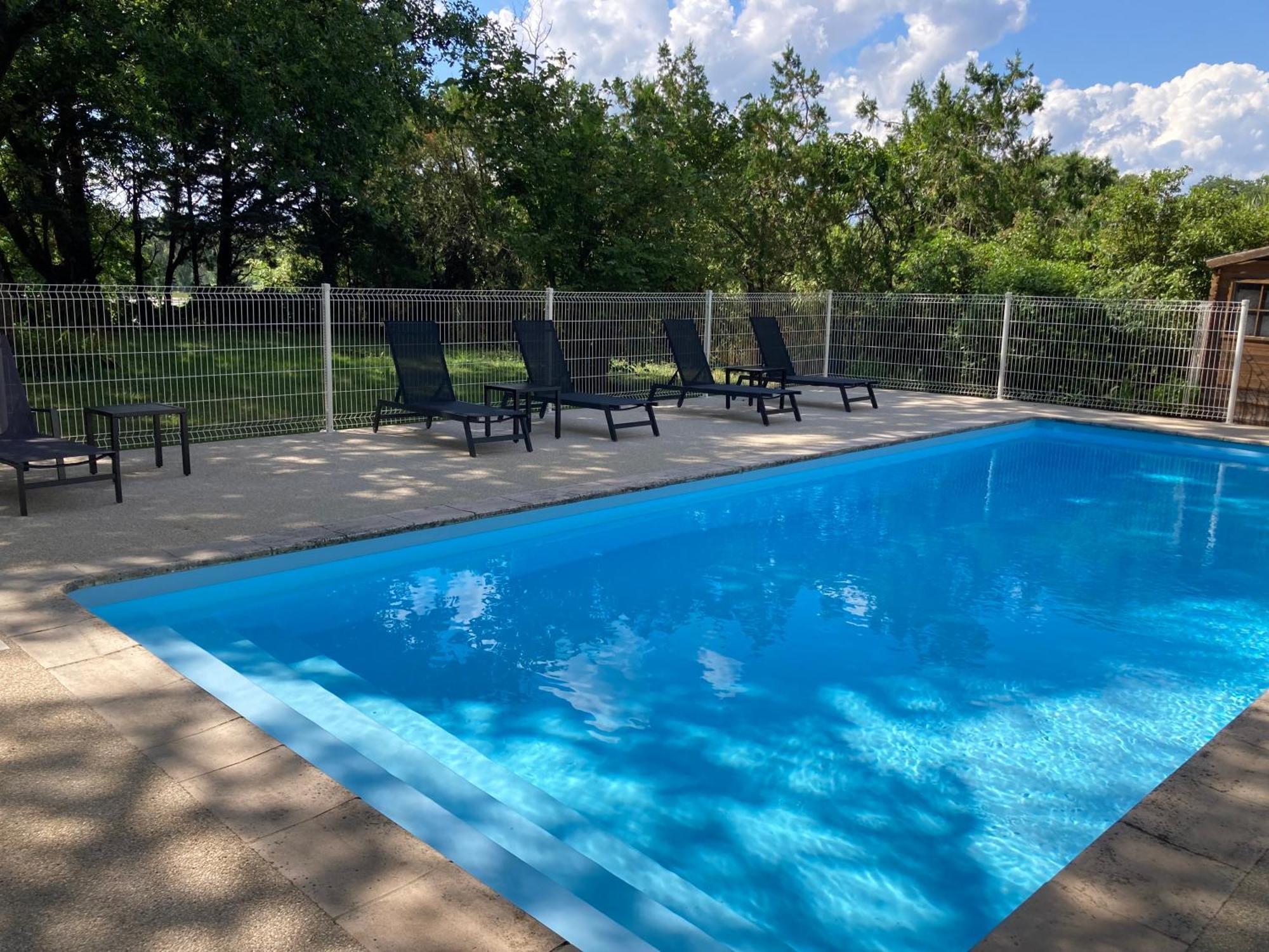 Pavillon De L'Etang Apartment Chateauneuf-du-Rhone Ngoại thất bức ảnh