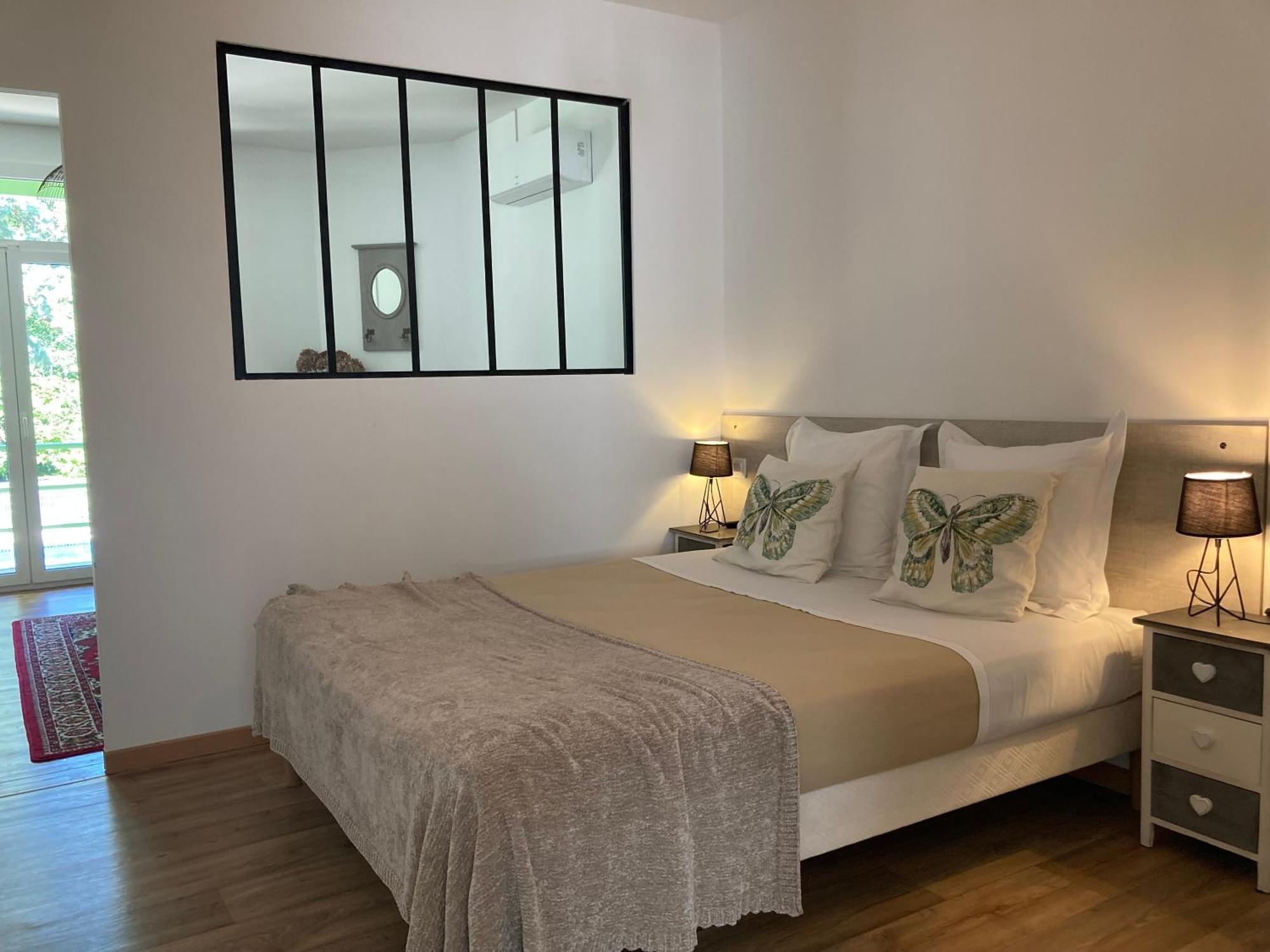 Pavillon De L'Etang Apartment Chateauneuf-du-Rhone Ngoại thất bức ảnh